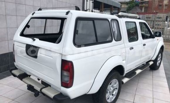 Acheter Occasion Voiture Nissan Hardbody Blanc à Maseru, Maseru Acheter Occasion Voiture Nissan Hardbody Blanc à Maseru, Maseru