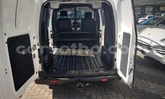 Acheter Occasion Voiture Nissan NV200 Blanc à Maseru, Maseru Acheter Occasion Voiture Nissan NV200 Blanc à Maseru, Maseru