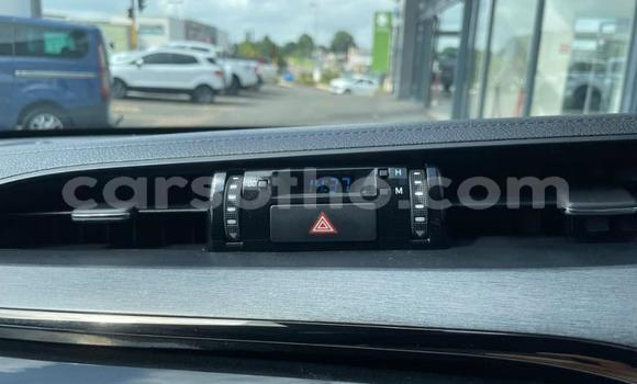 Sayi Na hannu Toyota Hilux White Mota in Maseru a Maseru Sayi Na hannu Toyota Hilux White Mota in Maseru a Maseru