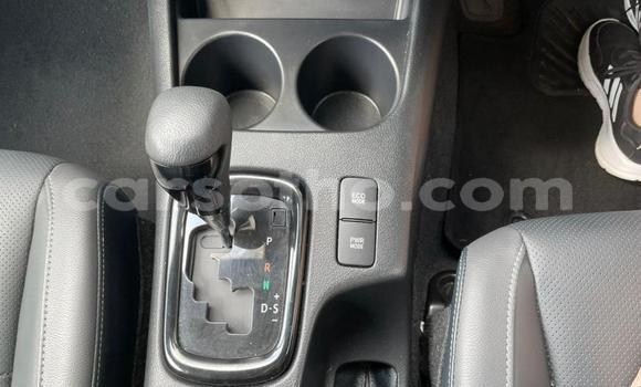 Sayi Na hannu Toyota Hilux White Mota in Maseru a Maseru Sayi Na hannu Toyota Hilux White Mota in Maseru a Maseru