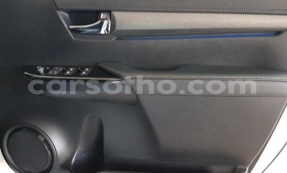 Sayi Na hannu Toyota Hilux White Mota in Maseru a Maseru Sayi Na hannu Toyota Hilux White Mota in Maseru a Maseru
