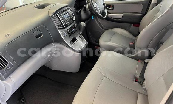 Buy Used Hyundai H1 White Car in Maseru in Maseru Buy Used Hyundai H1 White Car in Maseru in Maseru