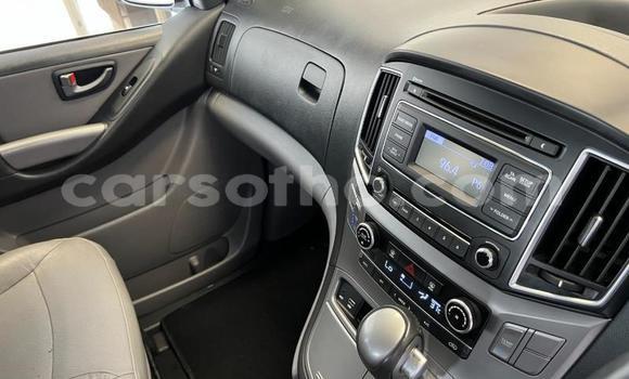 Buy Used Hyundai H1 White Car in Maseru in Maseru Buy Used Hyundai H1 White Car in Maseru in Maseru