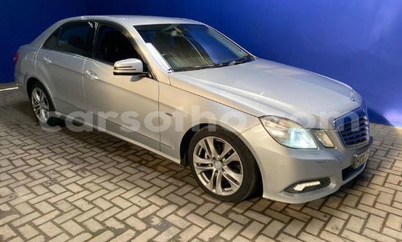 Buy Used Mercedes-Benz S–Class Silver Car in Maseru in Maseru Buy Used Mercedes-Benz S–Class Silver Car in Maseru in Maseru