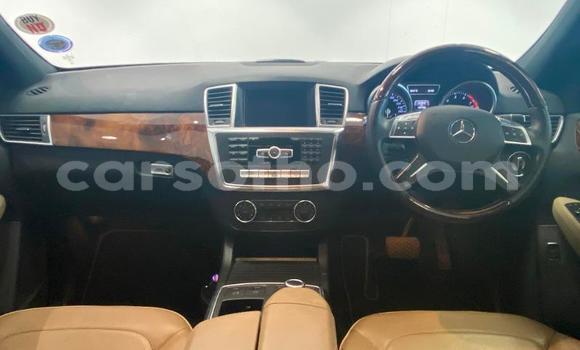 اشتري مستعمل Mercedes-Benz ML–Class Silver سيارة في Butha Buthe في Butha-Buthe اشتري مستعمل Mercedes-Benz ML–Class Silver سيارة في Butha Buthe في Butha-Buthe