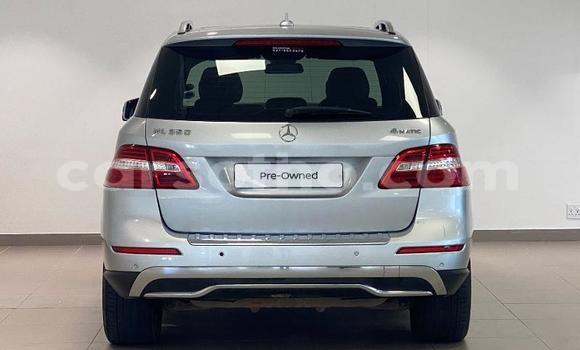 اشتري مستعمل Mercedes-Benz ML–Class Silver سيارة في Butha Buthe في Butha-Buthe اشتري مستعمل Mercedes-Benz ML–Class Silver سيارة في Butha Buthe في Butha-Buthe
