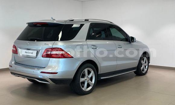 اشتري مستعمل Mercedes-Benz ML–Class Silver سيارة في Butha Buthe في Butha-Buthe اشتري مستعمل Mercedes-Benz ML–Class Silver سيارة في Butha Buthe في Butha-Buthe
