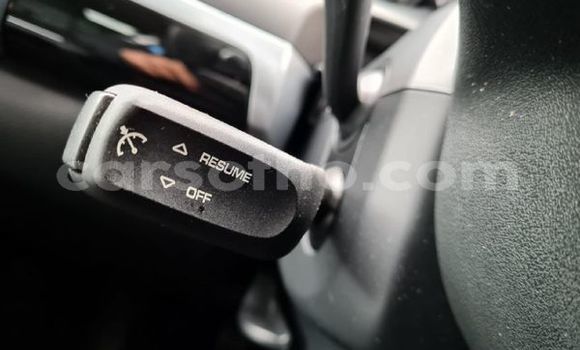 Buy Used Porsche Cayenne White Car in Maseru in Maseru Buy Used Porsche Cayenne White Car in Maseru in Maseru