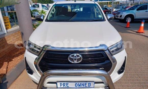 Buy Used Toyota Hilux White Car in Maseru in Maseru Buy Used Toyota Hilux White Car in Maseru in Maseru