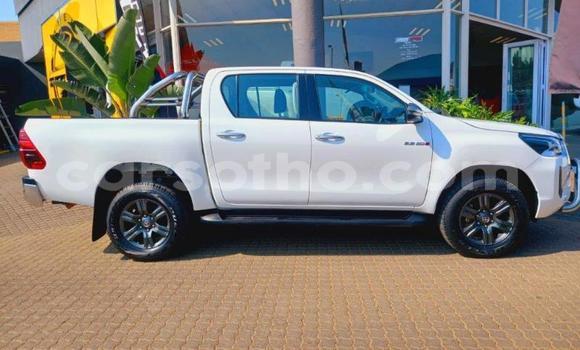 Buy Used Toyota Hilux White Car in Maseru in Maseru Buy Used Toyota Hilux White Car in Maseru in Maseru
