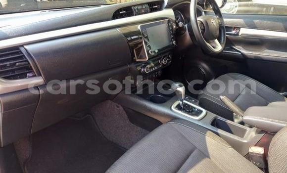Buy Used Toyota Hilux White Car in Maseru in Maseru Buy Used Toyota Hilux White Car in Maseru in Maseru