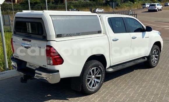 اشتري مستعمل Toyota Hilux White سيارة في Maseru في Maseru اشتري مستعمل Toyota Hilux White سيارة في Maseru في Maseru