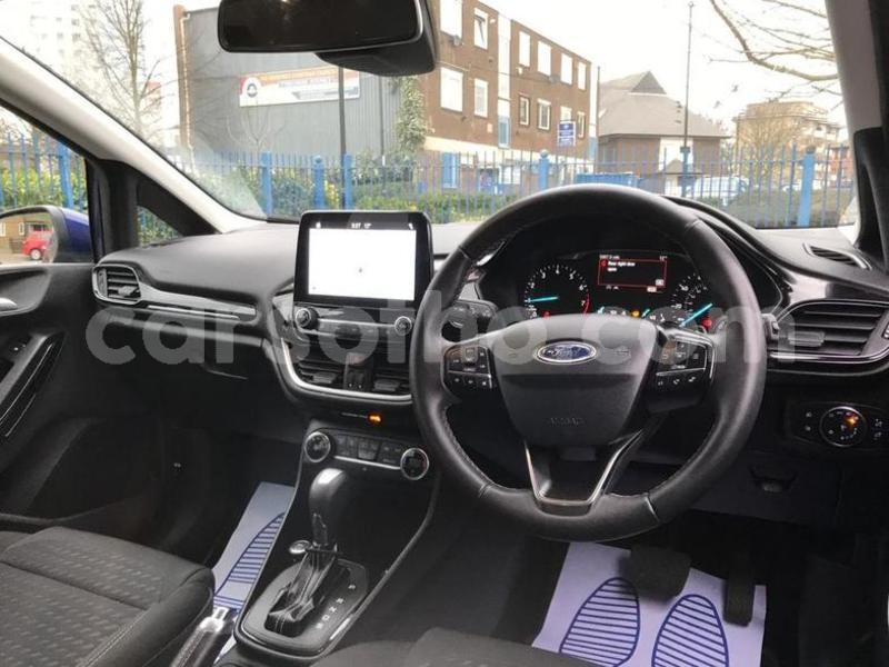 Big with watermark 2017ford fiesta 10