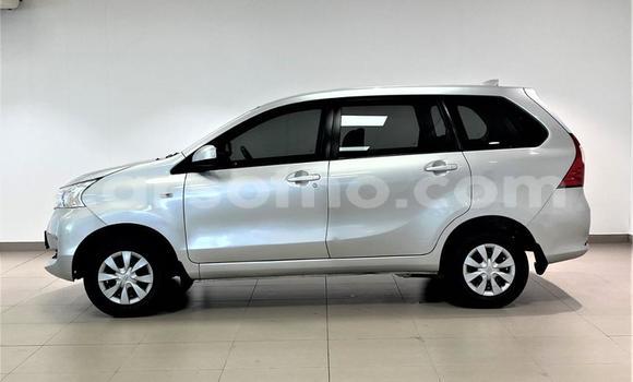 Sayi Na hannu Toyota Avanza Silver Mota in Butha Buthe a Butha-Buthe Sayi Na hannu Toyota Avanza Silver Mota in Butha Buthe a Butha-Buthe