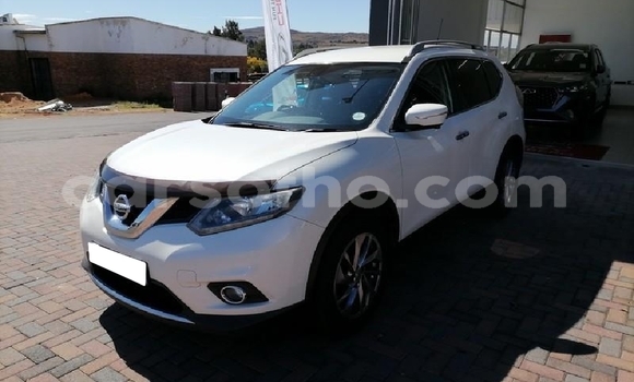 Sayi Na hannu Nissan X–Trail White Mota in Maputsoa a Leribe Sayi Na hannu Nissan X–Trail White Mota in Maputsoa a Leribe
