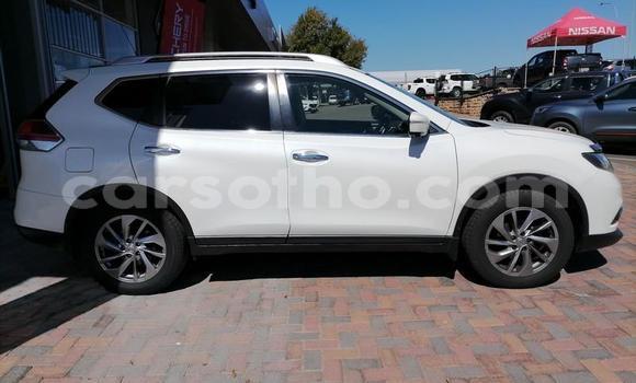 Sayi Na hannu Nissan X–Trail White Mota in Maputsoa a Leribe Sayi Na hannu Nissan X–Trail White Mota in Maputsoa a Leribe