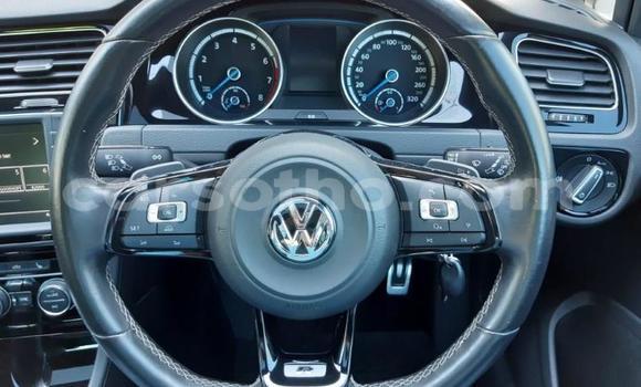 Sayi Na hannu Volkswagen Golf R White Mota in Maseru a Maseru Sayi Na hannu Volkswagen Golf R White Mota in Maseru a Maseru