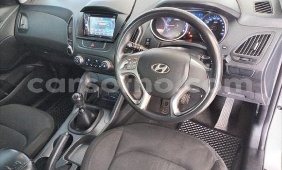 Acheter Occasion Voiture Hyundai ix35 Gris à Maseru, Maseru Acheter Occasion Voiture Hyundai ix35 Gris à Maseru, Maseru