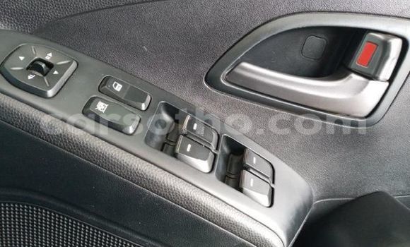 Acheter Occasion Voiture Hyundai ix35 Gris à Maseru, Maseru Acheter Occasion Voiture Hyundai ix35 Gris à Maseru, Maseru