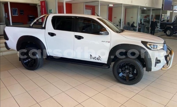Acheter Occasion Voiture Toyota Hilux Blanc à Maputsoa, Leribe Acheter Occasion Voiture Toyota Hilux Blanc à Maputsoa, Leribe