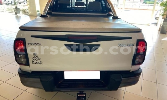 Acheter Occasion Voiture Toyota Hilux Blanc à Maputsoa, Leribe Acheter Occasion Voiture Toyota Hilux Blanc à Maputsoa, Leribe