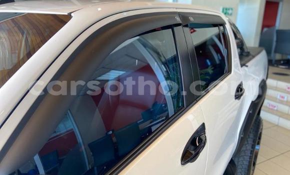 Acheter Occasion Voiture Toyota Hilux Blanc à Maputsoa, Leribe Acheter Occasion Voiture Toyota Hilux Blanc à Maputsoa, Leribe