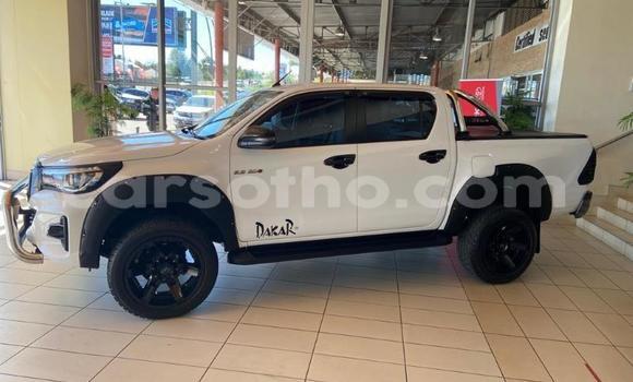 Acheter Occasion Voiture Toyota Hilux Blanc à Maputsoa, Leribe Acheter Occasion Voiture Toyota Hilux Blanc à Maputsoa, Leribe