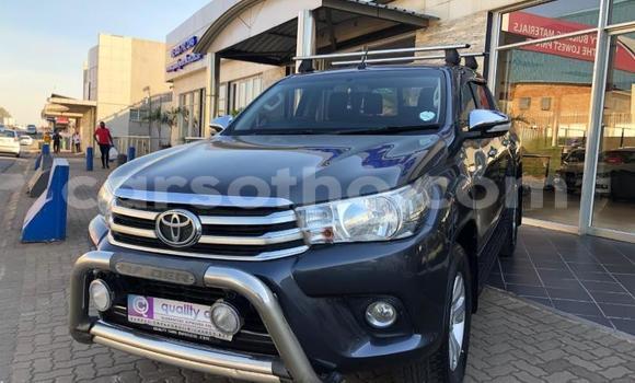 Buy Used Toyota Hilux Silver Car in Maseru in Maseru Buy Used Toyota Hilux Silver Car in Maseru in Maseru