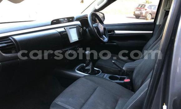 Buy Used Toyota Hilux Silver Car in Maseru in Maseru Buy Used Toyota Hilux Silver Car in Maseru in Maseru