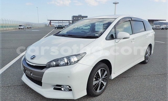 Buy Used Toyota Wish White Car in Maseru in Maseru Buy Used Toyota Wish White Car in Maseru in Maseru