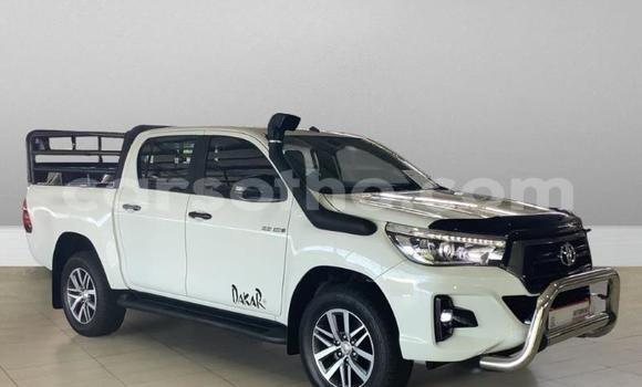 Buy Used Toyota Hilux White Car in Maseru in Maseru Buy Used Toyota Hilux White Car in Maseru in Maseru