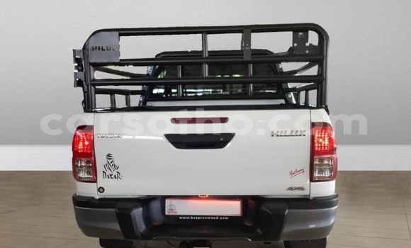 Buy Used Toyota Hilux White Car in Maseru in Maseru Buy Used Toyota Hilux White Car in Maseru in Maseru