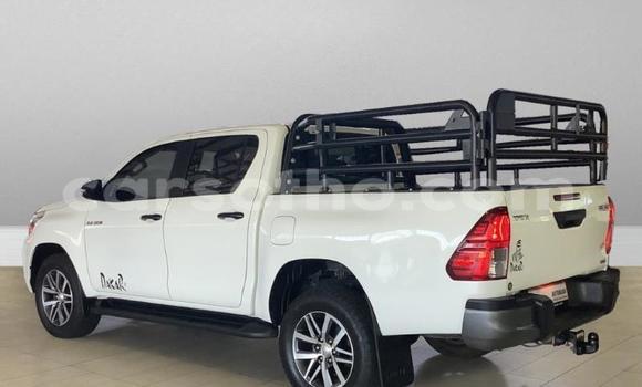 Buy Used Toyota Hilux White Car in Maseru in Maseru Buy Used Toyota Hilux White Car in Maseru in Maseru