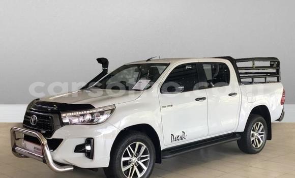 Buy Used Toyota Hilux White Car in Maseru in Maseru Buy Used Toyota Hilux White Car in Maseru in Maseru