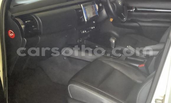 Buy Used Toyota Hilux White Car in Maseru in Maseru Buy Used Toyota Hilux White Car in Maseru in Maseru