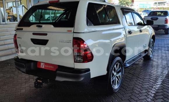 Acheter Occasion Voiture Toyota Hilux Blanc à Maseru, Maseru Acheter Occasion Voiture Toyota Hilux Blanc à Maseru, Maseru