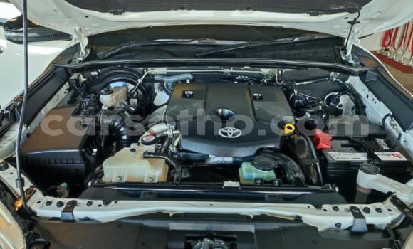 Acheter Occasion Voiture Toyota Hilux Blanc à Maseru, Maseru Acheter Occasion Voiture Toyota Hilux Blanc à Maseru, Maseru