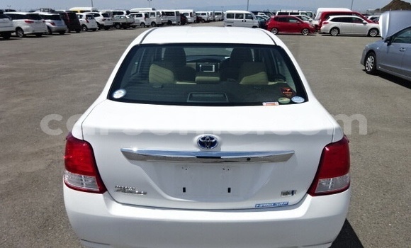 Buy Used Toyota Axio White Car in Maseru in Maseru Buy Used Toyota Axio White Car in Maseru in Maseru