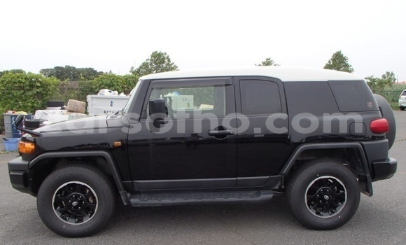 اشتري مستعمل Toyota FJ Cruiser Black سيارة في Maseru في Maseru اشتري مستعمل Toyota FJ Cruiser Black سيارة في Maseru في Maseru