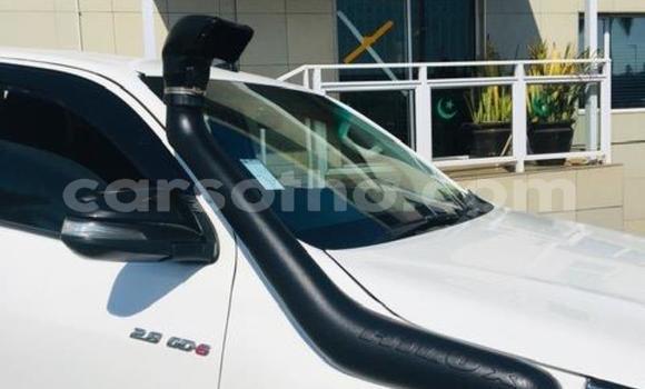 Buy Used Toyota Hilux White Car in Maseru in Maseru Buy Used Toyota Hilux White Car in Maseru in Maseru