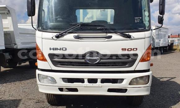 اشتري مستعمل Hino Ranger White شاحنة في Maseru في Maseru اشتري مستعمل Hino Ranger White شاحنة في Maseru في Maseru