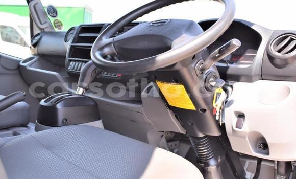 Buy Used Hino 300 Series White Truck in Maseru in Maseru Buy Used Hino 300 Series White Truck in Maseru in Maseru