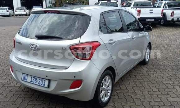 Sayi Na hannu Hyundai i10 Silver Mota in Roma a Maseru Sayi Na hannu Hyundai i10 Silver Mota in Roma a Maseru