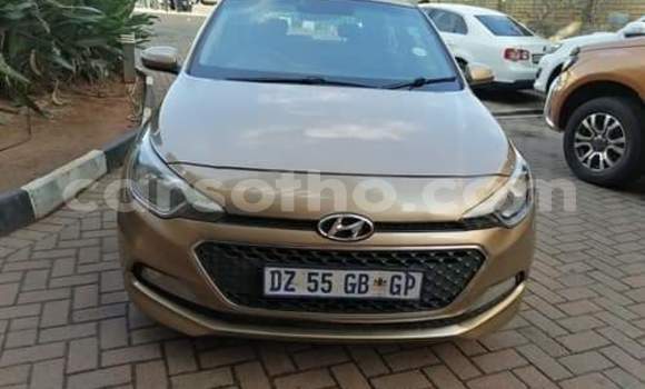 Sayi Na hannu Hyundai i20 Beige Mota in Thaba–Tseka a Mafeteng Sayi Na hannu Hyundai i20 Beige Mota in Thaba–Tseka a Mafeteng