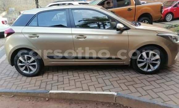 Sayi Na hannu Hyundai i20 Beige Mota in Thaba–Tseka a Mafeteng Sayi Na hannu Hyundai i20 Beige Mota in Thaba–Tseka a Mafeteng