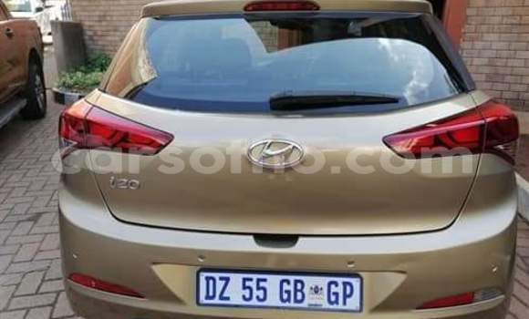 Sayi Na hannu Hyundai i20 Beige Mota in Thaba–Tseka a Mafeteng Sayi Na hannu Hyundai i20 Beige Mota in Thaba–Tseka a Mafeteng