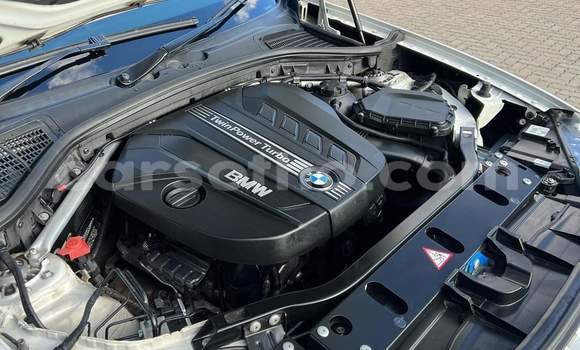 Acheter Occasion Voiture BMW X3 Blanc à Maputsoe, Leribe Acheter Occasion Voiture BMW X3 Blanc à Maputsoe, Leribe