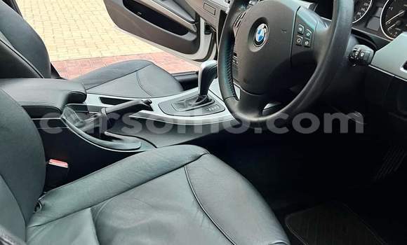 Sayi Na hannu BMW 3–Series White Mota in Maputsoa a Leribe Sayi Na hannu BMW 3–Series White Mota in Maputsoa a Leribe