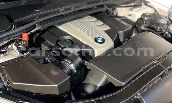 Sayi Na hannu BMW 3–Series White Mota in Maputsoa a Leribe Sayi Na hannu BMW 3–Series White Mota in Maputsoa a Leribe