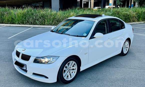 Sayi Na hannu BMW 3–Series White Mota in Maputsoa a Leribe Sayi Na hannu BMW 3–Series White Mota in Maputsoa a Leribe